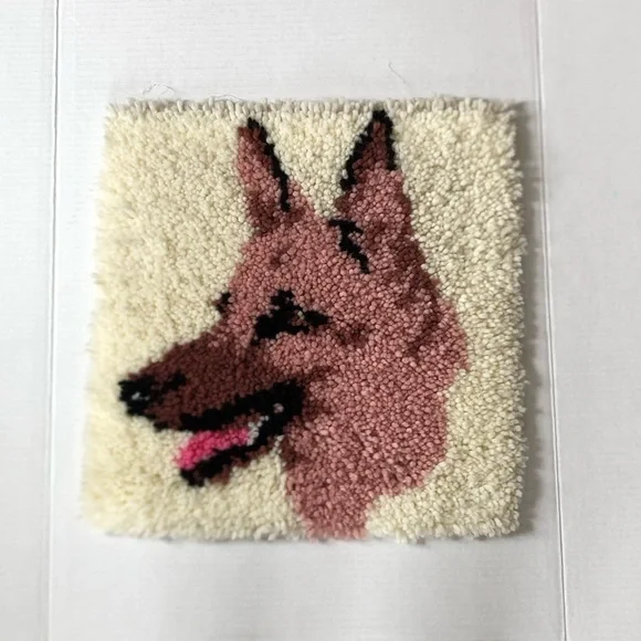 Handmade Shepherd Dog Wall Latch Hook Rug - Picture 1 of 9